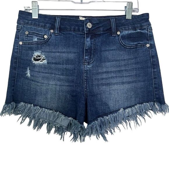 Altar’d State Fringe Distressed Denim Shorts Wash Chiara Size 28/7 - Picture 1 of 10